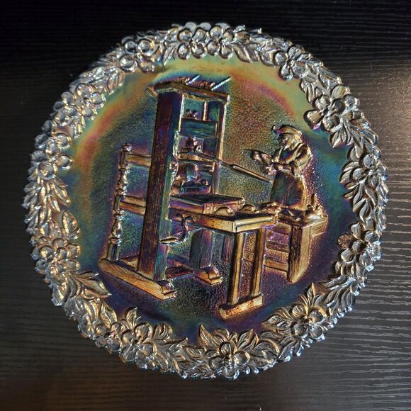 Fenton Iridescent "The Printer" 1971 No. 2 - Picture 1 of 5